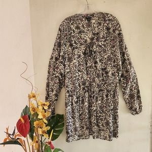 TORRID Size 4 Long Sleeves Scoop Neck Tie Neckline Dress EUC
